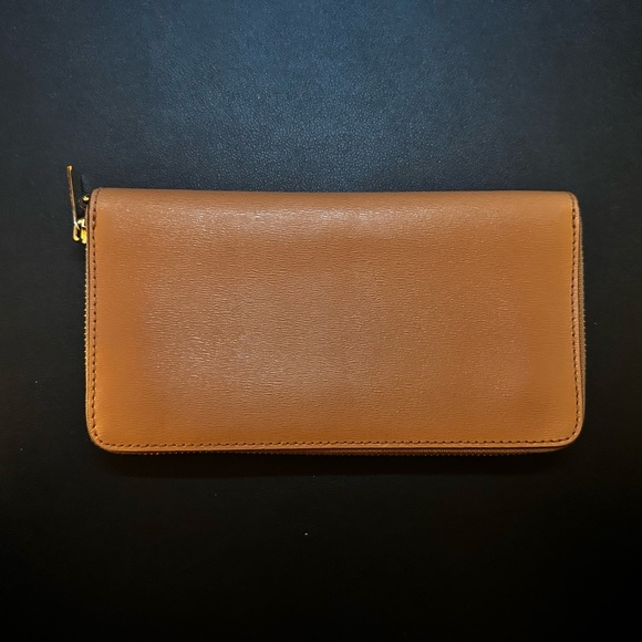 Tory Burch Robinson Zip Continental Wallet - Picture 2 of 9